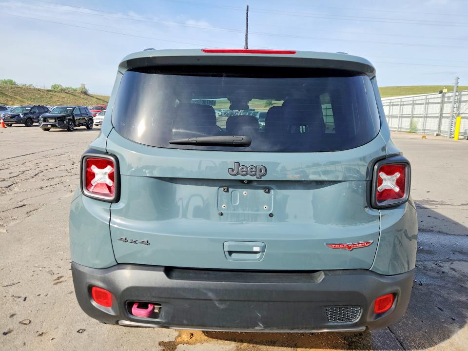 Foto 6 de la subasta – 2018 JEEP RENEGADE con VIN ZACCJBCB1JPH87779