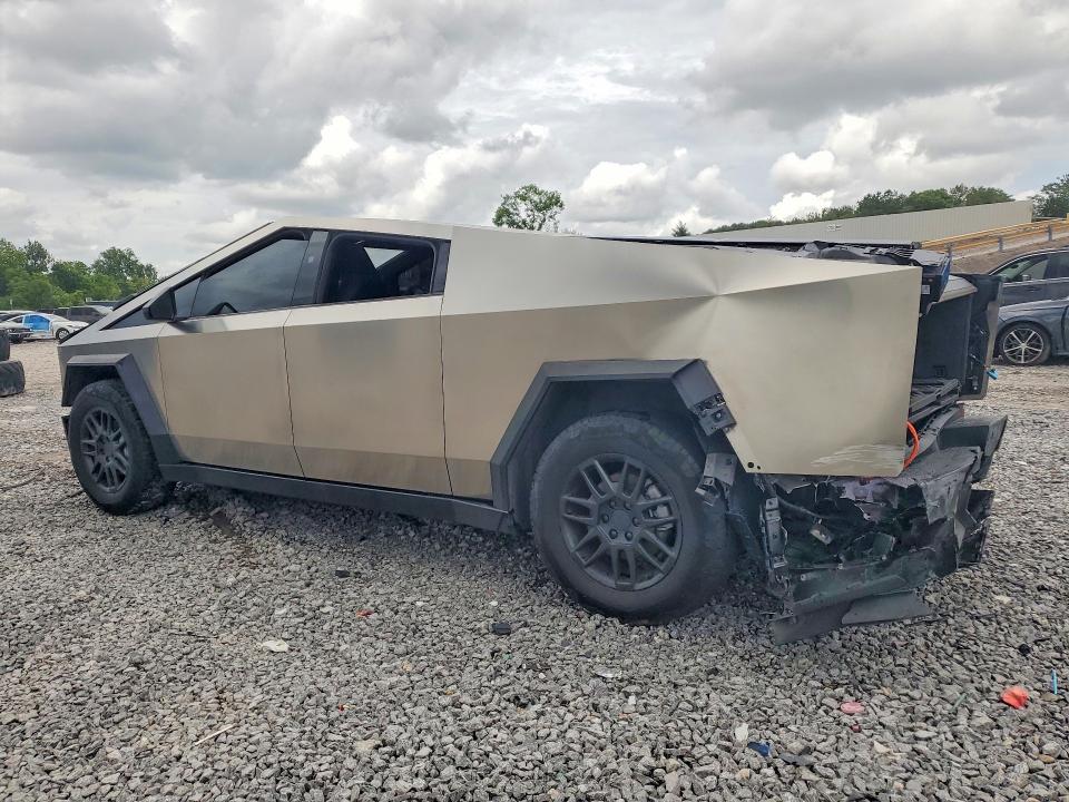Фото 2 с аукциона – 2025 TESLA CYBERTRUCK с VIN 7G2CEHED8SA061779