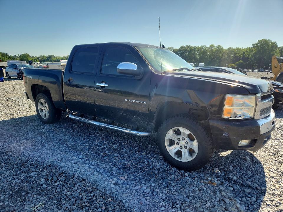 Photo 4 from auction – 2011 CHEVROLET SILVERADO with VIN 3GCPKSE33BG172822