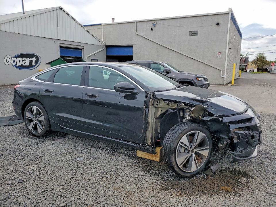 Photo 4 from auction – 2025 AUDI A6 E-TRON with VIN WAU3DAGHXSA027588