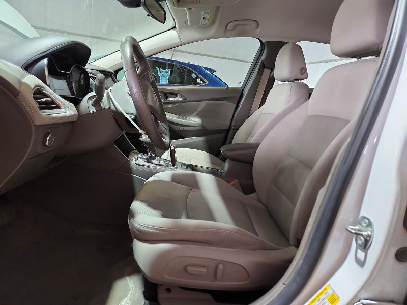 Photo 7 from auction – 2016 CHEVROLET CRUZE with VIN 1G1BE5SM5G7245488
