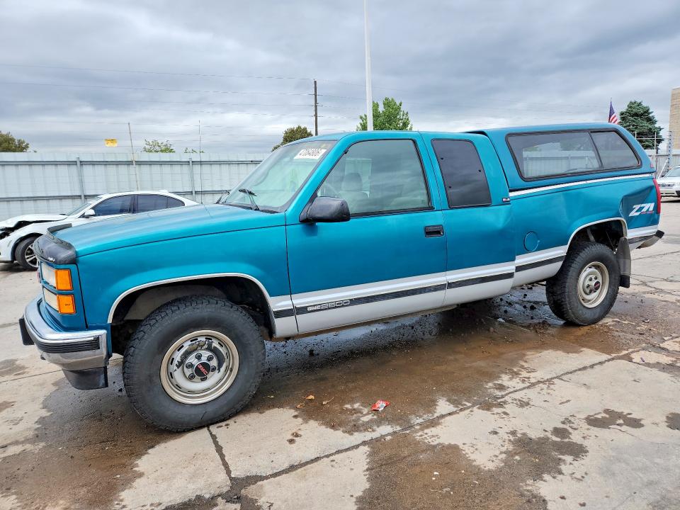 GMC SIERRA 1995 with VIN 2GTFK29K7S1551330 - Photo from auction
