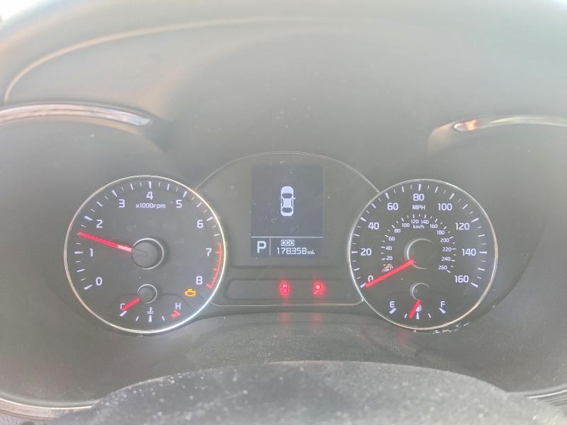 Photo 9 from auction – 2016 KIA FORTE with VIN KNAFX4A8XG5474467
