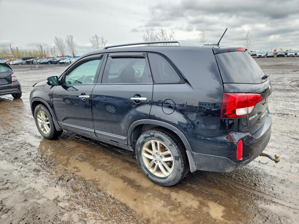 Photo 2 from auction – 2015 KIA SORENTO with VIN 5XYKT3A67FG661130