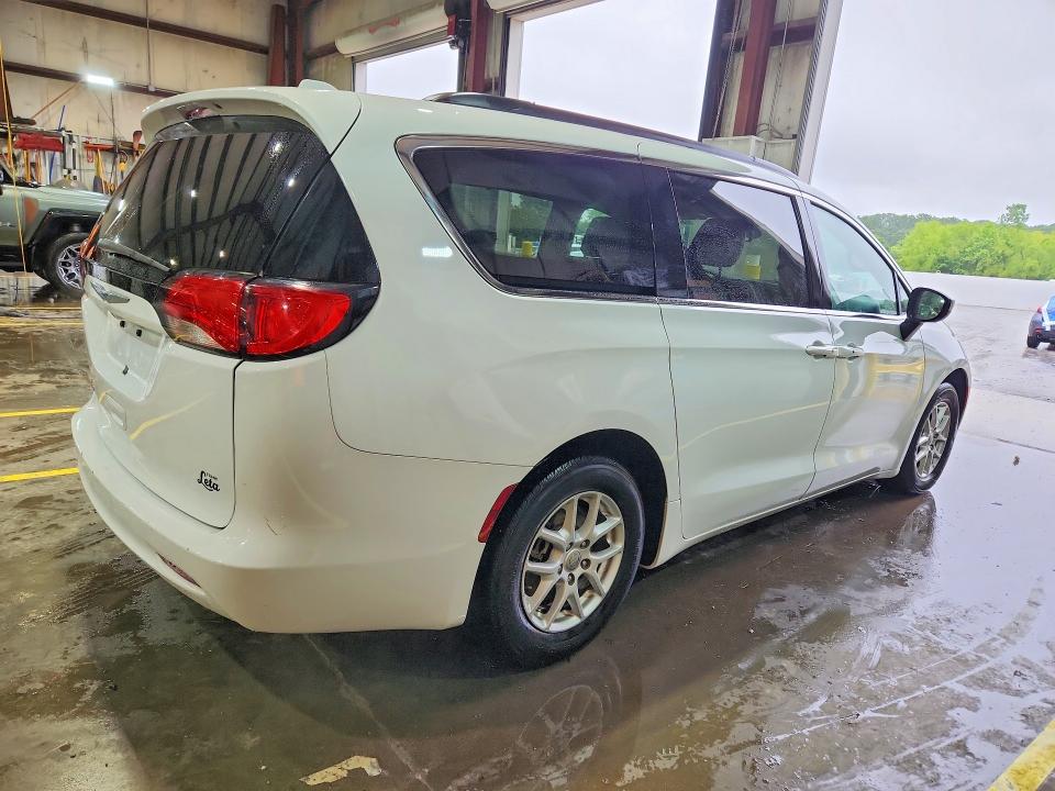 صورة رقم 3 من المزاد - 2020 CHRYSLER VOYAGER مع VIN 2C4RC1DG2LR261037