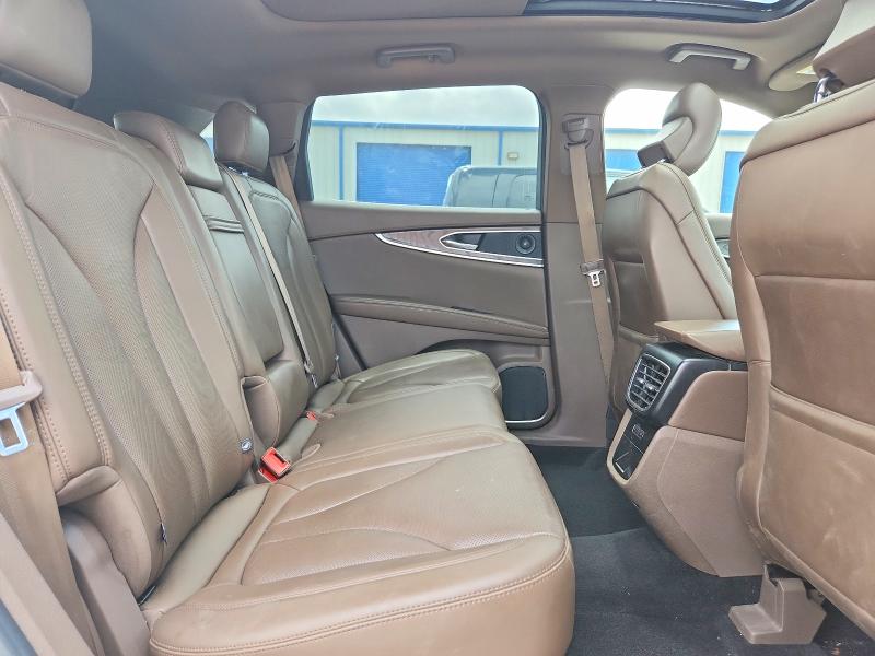 Photo 11 from auction – 2017 LINCOLN MKX with VIN 2LMPJ6LR3HBL49270