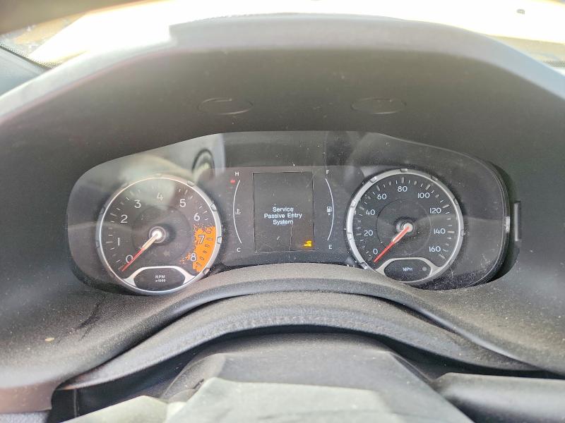Photo 9 from auction – 2018 JEEP RENEGADE with VIN ZACCJABB3JPH84216