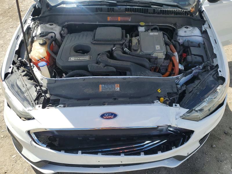 Photo 11 from auction – 2019 FORD FUSION with VIN 3FA6P0LU1KR199816