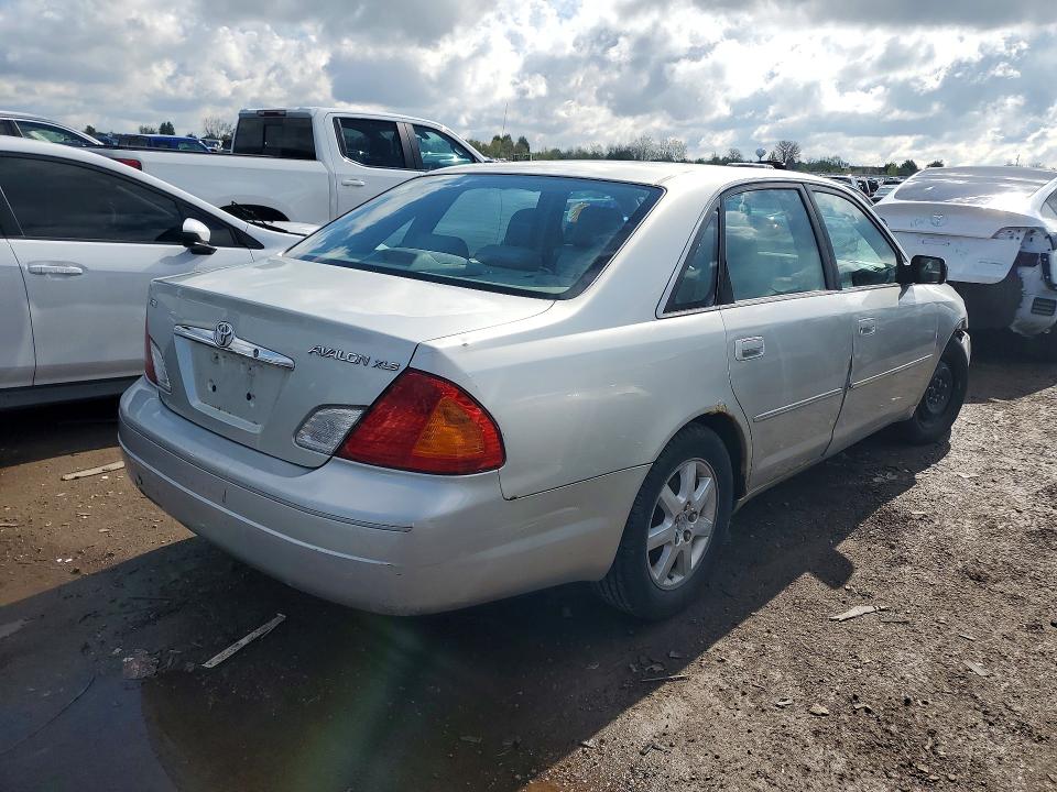 Photo 3 from auction – 2000 TOYOTA AVALON with VIN 4T1BF28B1YU052603