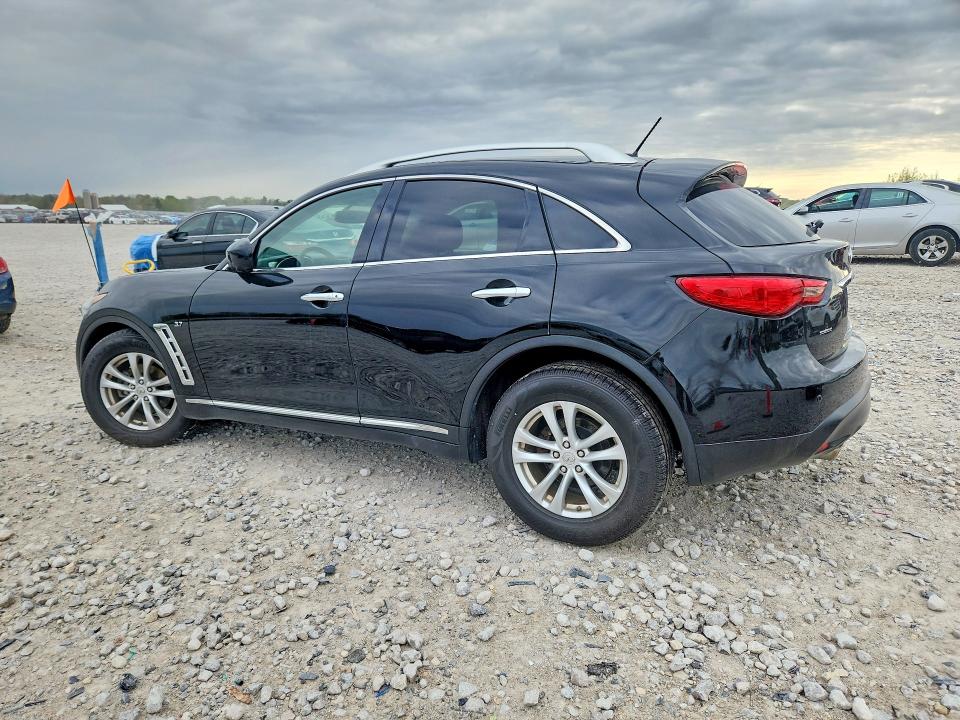 Photo 2 from auction – 2017 INFINITI QX70 with VIN JN8CS1MW8HM412252