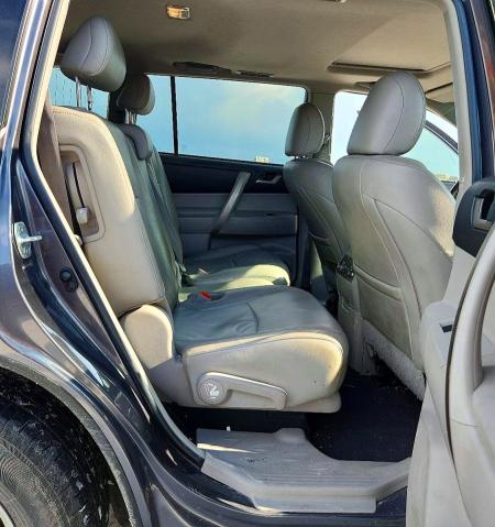 Photo 11 from auction – 2012 TOYOTA HIGHLANDER with VIN 5TDZK3EH5CS066742