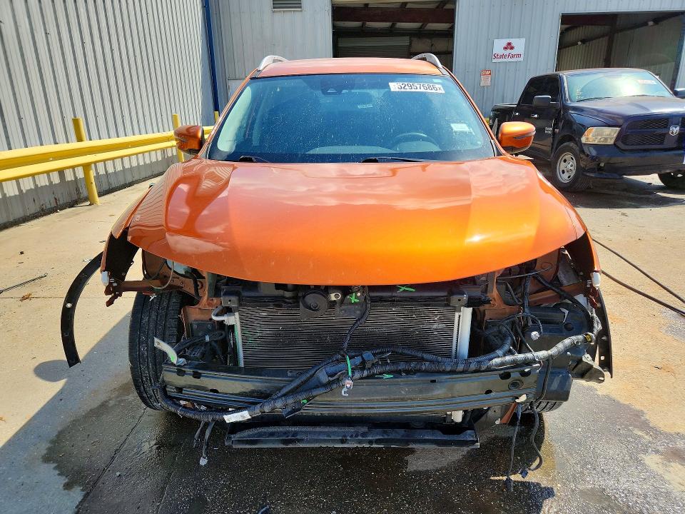 Photo 5 from auction – 2019 NISSAN ROGUE with VIN 5N1AT2MT6KC709802