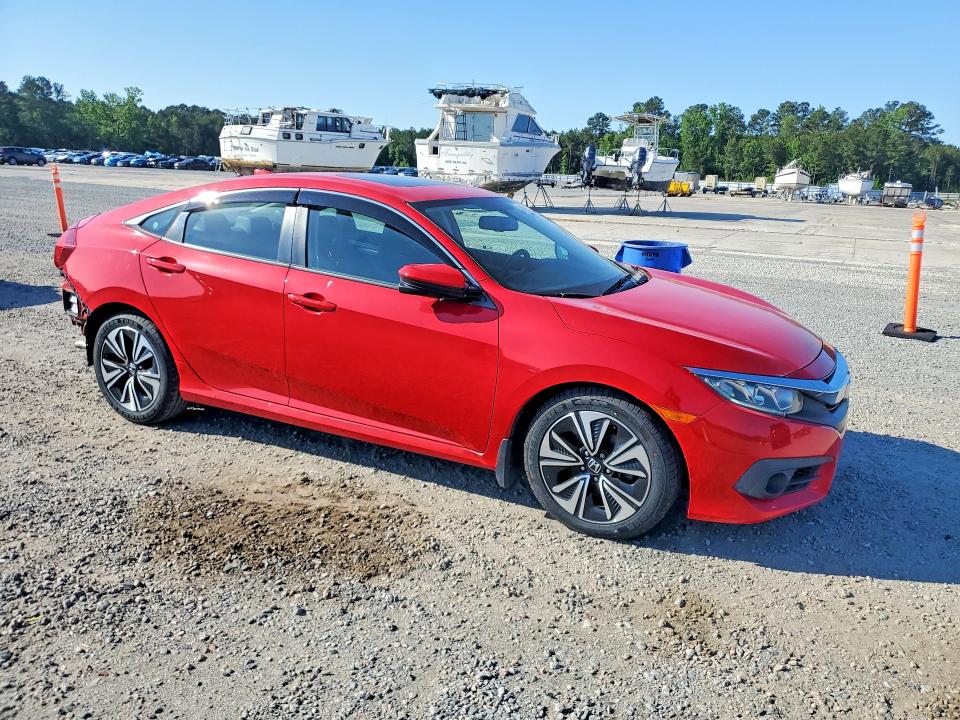 Photo 4 from auction – 2017 HONDA CIVIC with VIN 2HGFC1F7XHH633724
