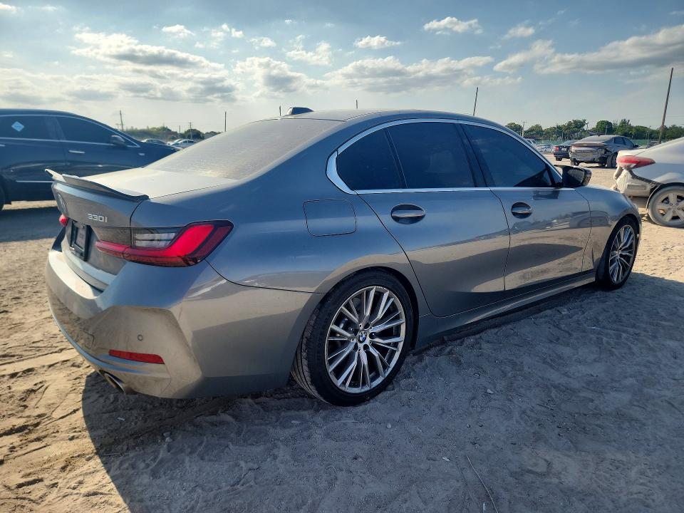 Photo 3 from auction – 2024 BMW 330I with VIN 3MW69FF02R8E77197