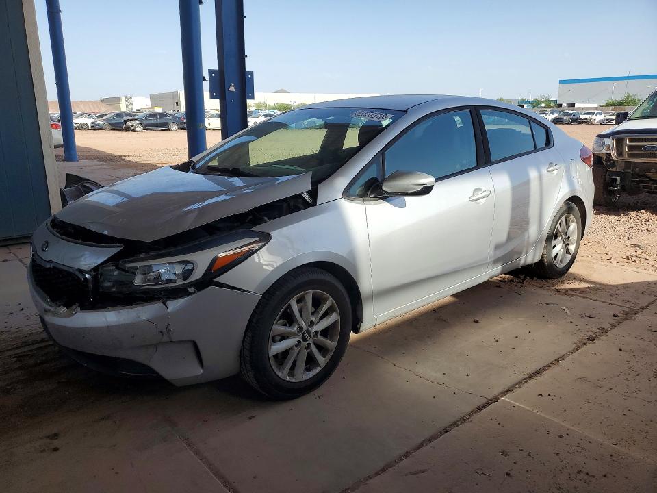 صورة رقم 1 من المزاد - 2017 KIA FORTE مع VIN 3KPFL4A79HE145075