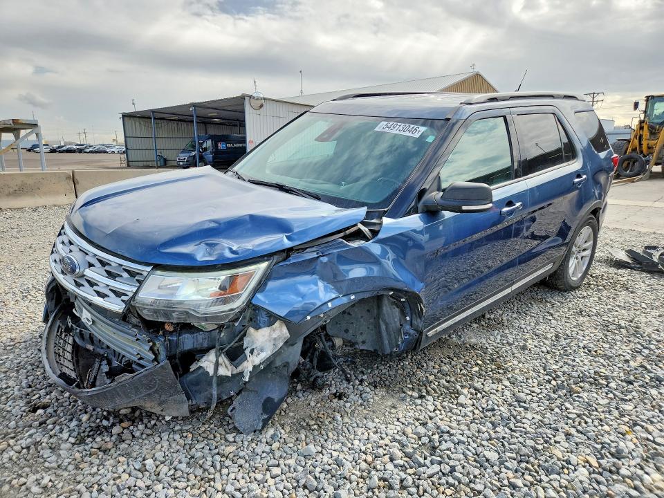 FORD EXP XLT 2019 with VIN 1FM5K8D89KGA97073 - Photo from auction
