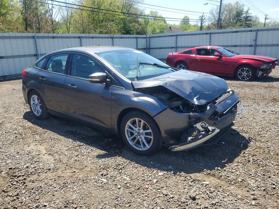 Photo 4 from auction – 2015 FORD FOCUS with VIN 1FADP3F21FL365131