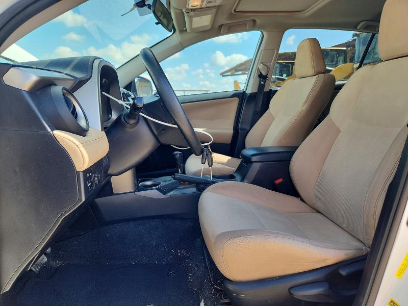 Photo 7 from auction – 2015 TOYOTA RAV4 with VIN 2T3WFREV6FW214044