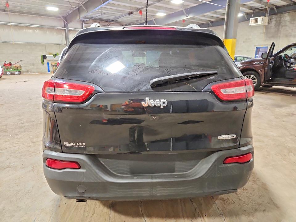 Photo 6 from auction – 2015 JEEP CHEROKEE with VIN 1C4PJLCB9FW507995