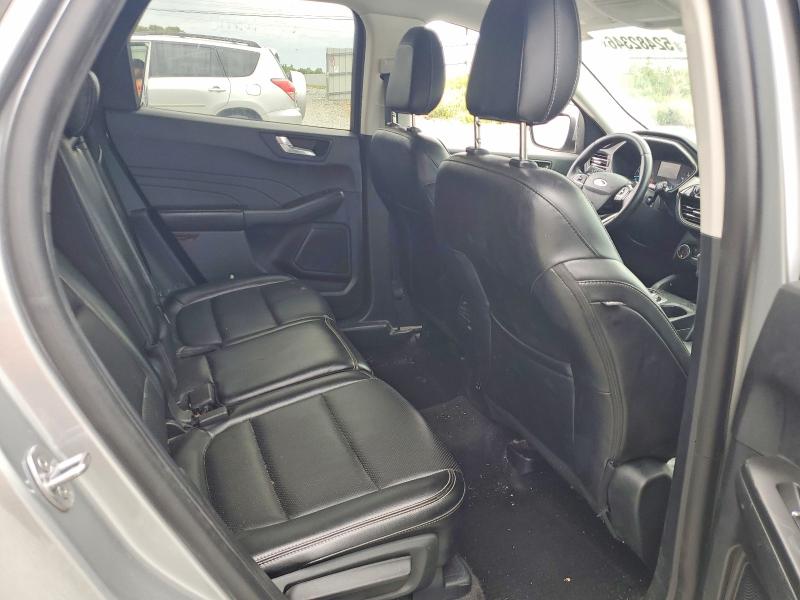 Photo 11 from auction – 2022 FORD ESCAPE with VIN 1FMCU9H90NUA43550