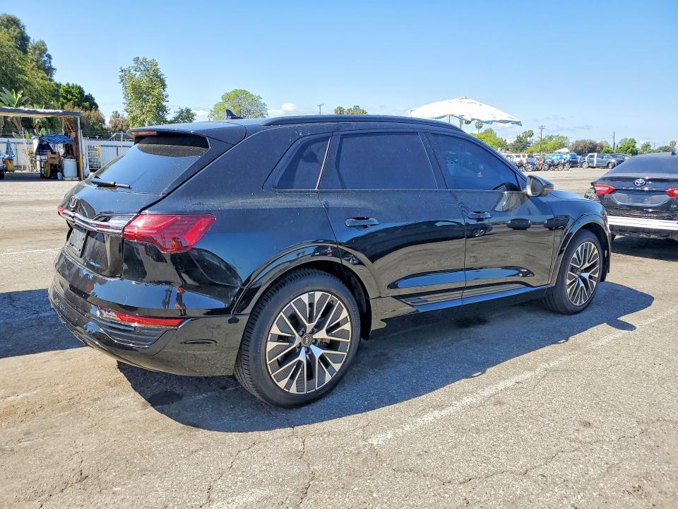 Photo 3 from auction – 2024 AUDI Q8 E-TRON with VIN WA15AAGE6RB047491