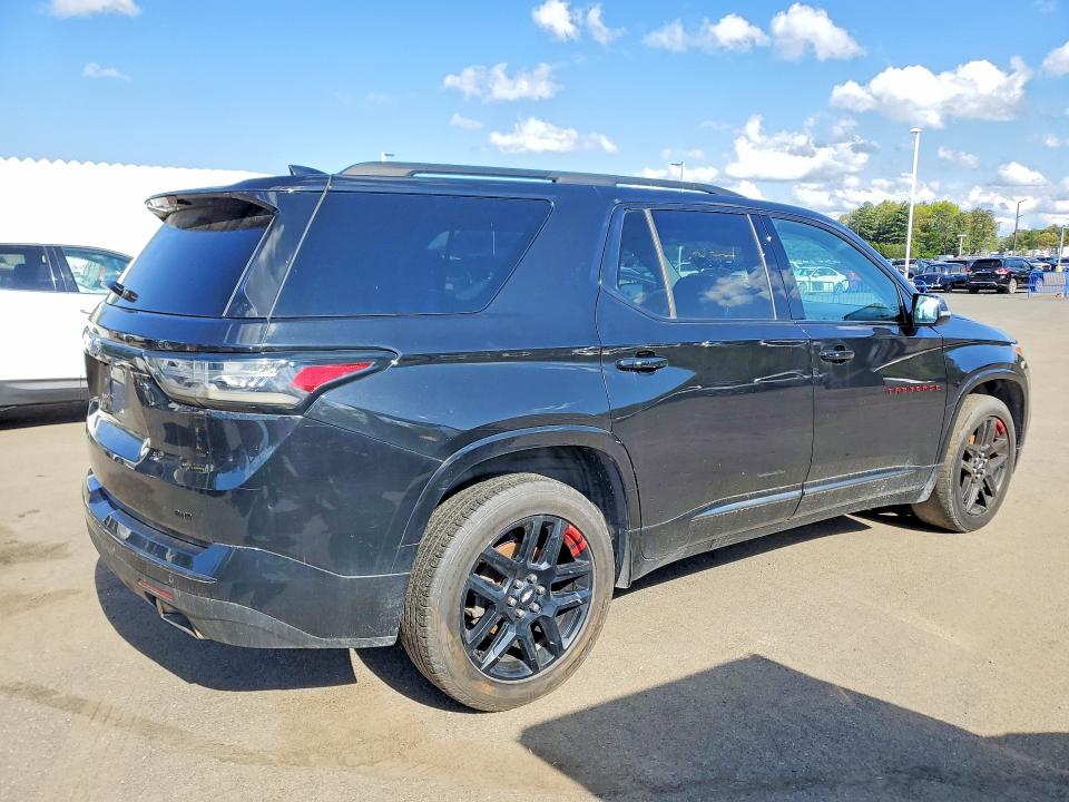 Photo 3 from auction – 2019 CHEVROLET TRAVERSE with VIN 1GNEVKKW2KJ181787