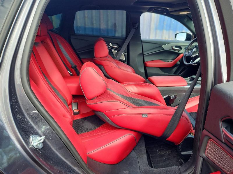 Photo 10 from auction – 2022 ACURA TLX with VIN 19UUB7F04NA001828