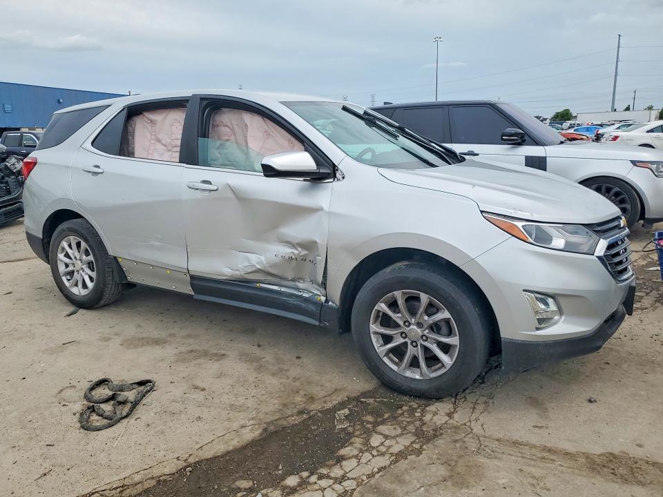 Photo 4 from auction – 2021 CHEVROLET EQUINOX with VIN 3GNAXTEV9MS162298