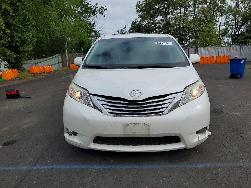 Photo 5 from auction – 2012 TOYOTA SIENNA with VIN 5TDDK3DC8CS043441
