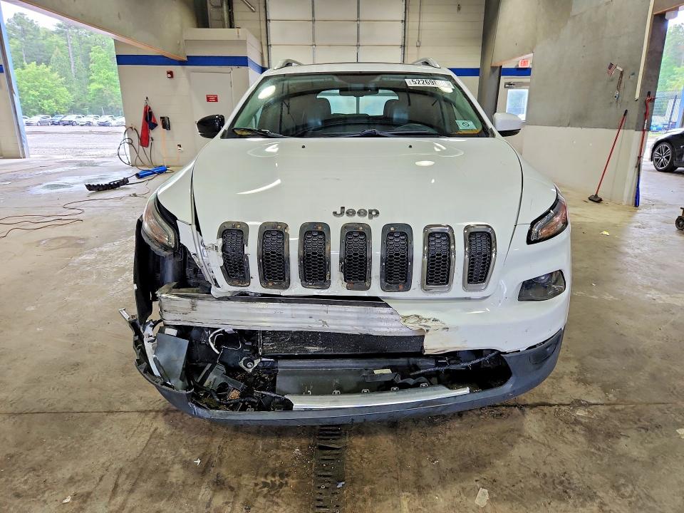 Photo 5 from auction – 2016 JEEP CHEROKEE with VIN 1C4PJMDS3GW226619