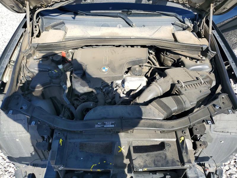 Photo 12 from auction – 2015 BMW X1 with VIN WBAVM1C59FVZ94163