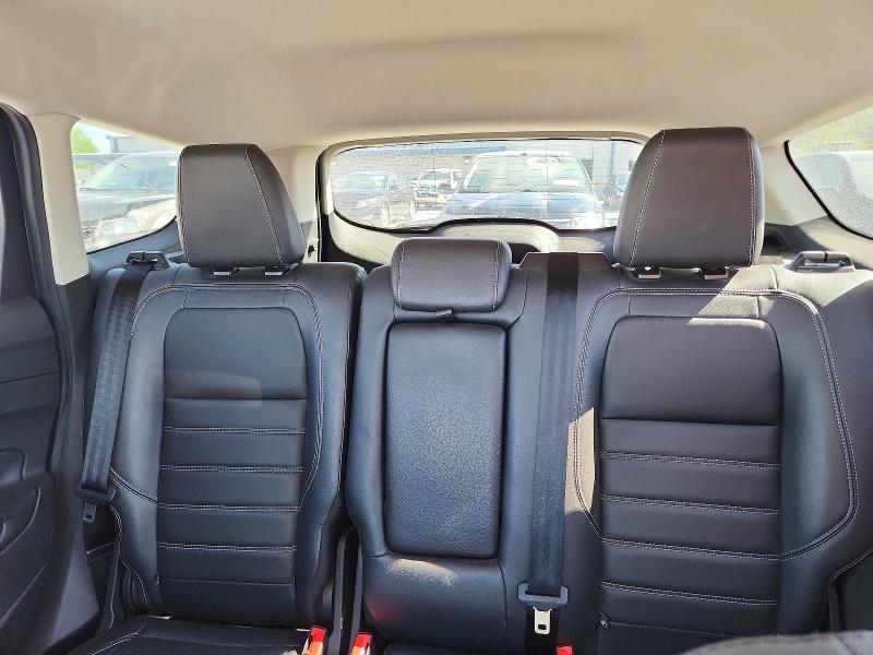 Photo 10 from auction – 2018 FORD ESCAPE with VIN 1FMCU9J9XJUB23555