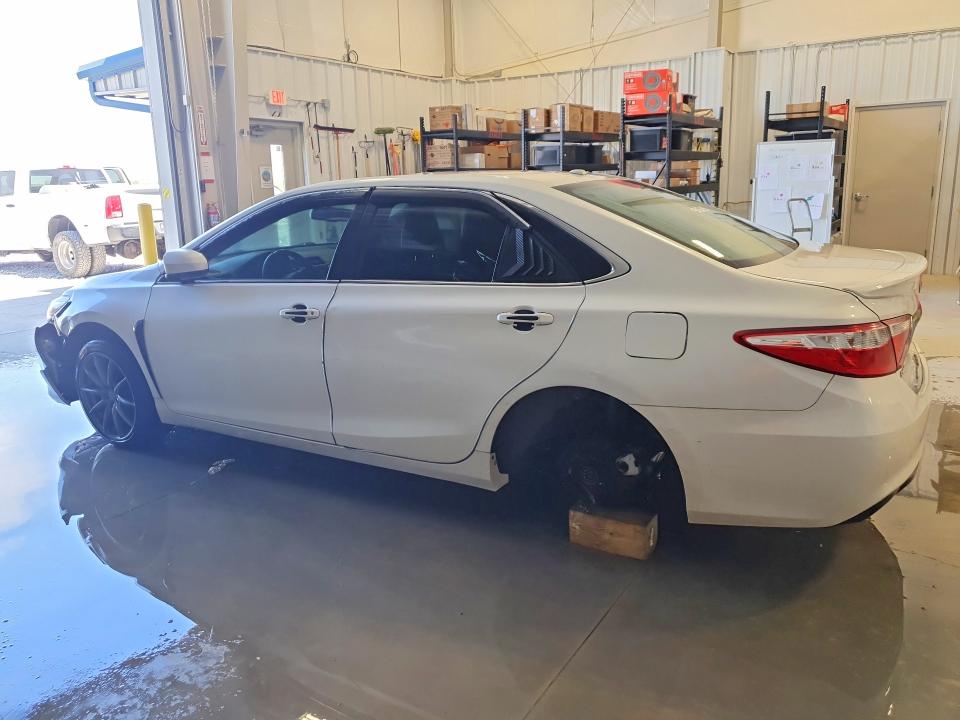 Photo 2 from auction – 2017 TOYOTA CAMRY with VIN 4T1BF1FK5HU671847