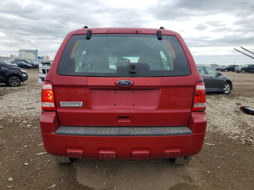 Photo 6 from auction – 2010 FORD ESCAPE with VIN 1FMCU0C70AKC88131