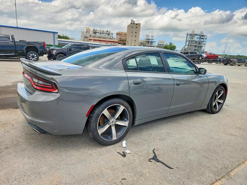 Photo 3 from auction – 2017 DODGE CHARGER with VIN 2C3CDXBG6HH642352
