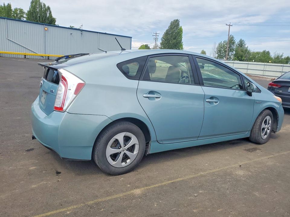 Photo 3 from auction – 2014 TOYOTA PRIUS with VIN JTDKN3DU0E1736561