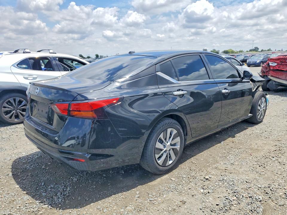 Photo 3 from auction – 2020 NISSAN ALTIMA with VIN 1N4BL4BV8LC145442