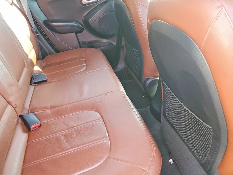 Photo 11 from auction – 2012 HYUNDAI TUCSON with VIN KM8JUCAC5CU424270