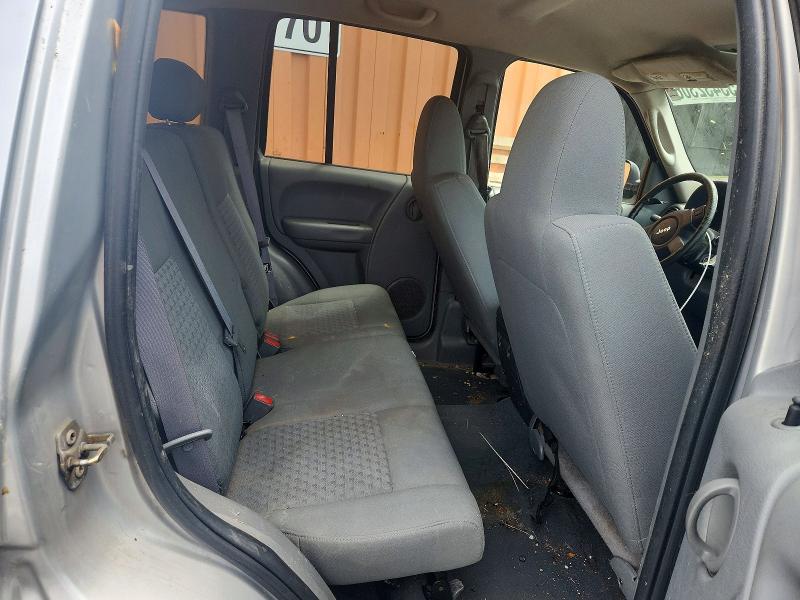Photo 10 from auction – 2006 JEEP LIBERTY with VIN 1J4GL48KX6W115322