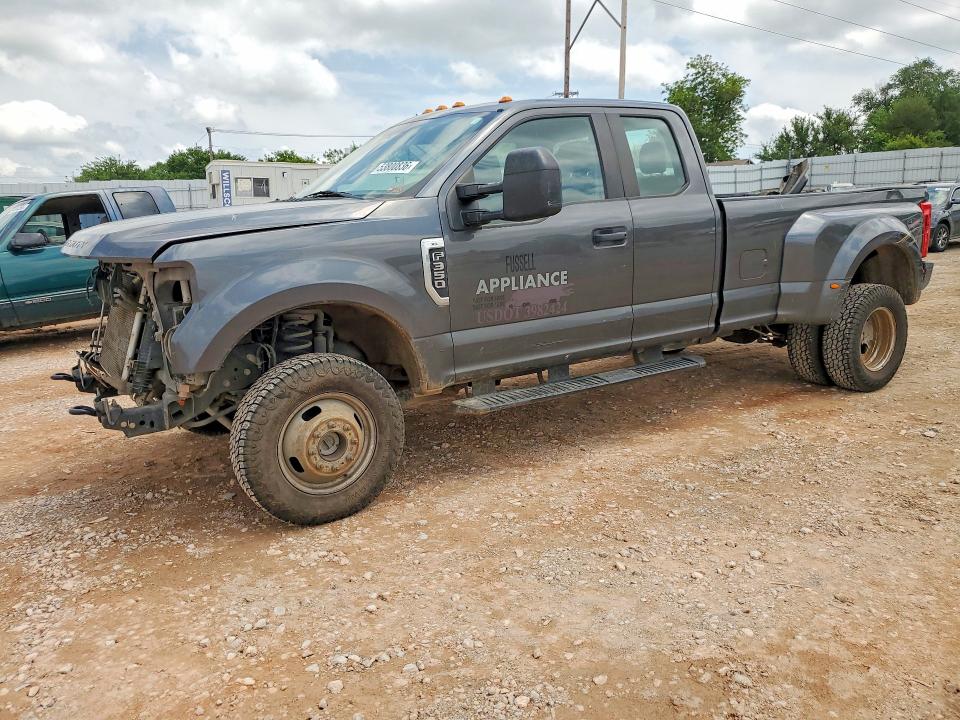Photo 1 from auction – 2017 FORD F350 with VIN 1FT8X3D65HED17480