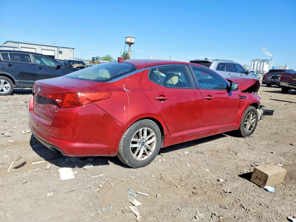 Photo 3 from auction – 2011 KIA OPTIMA with VIN KNAGM4A79B5091553