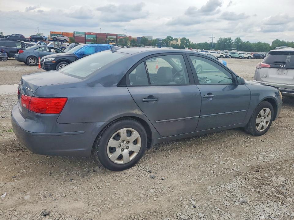 Photo 3 from auction – 2010 HYUNDAI SONATA with VIN 5NPET4AC1AH599217
