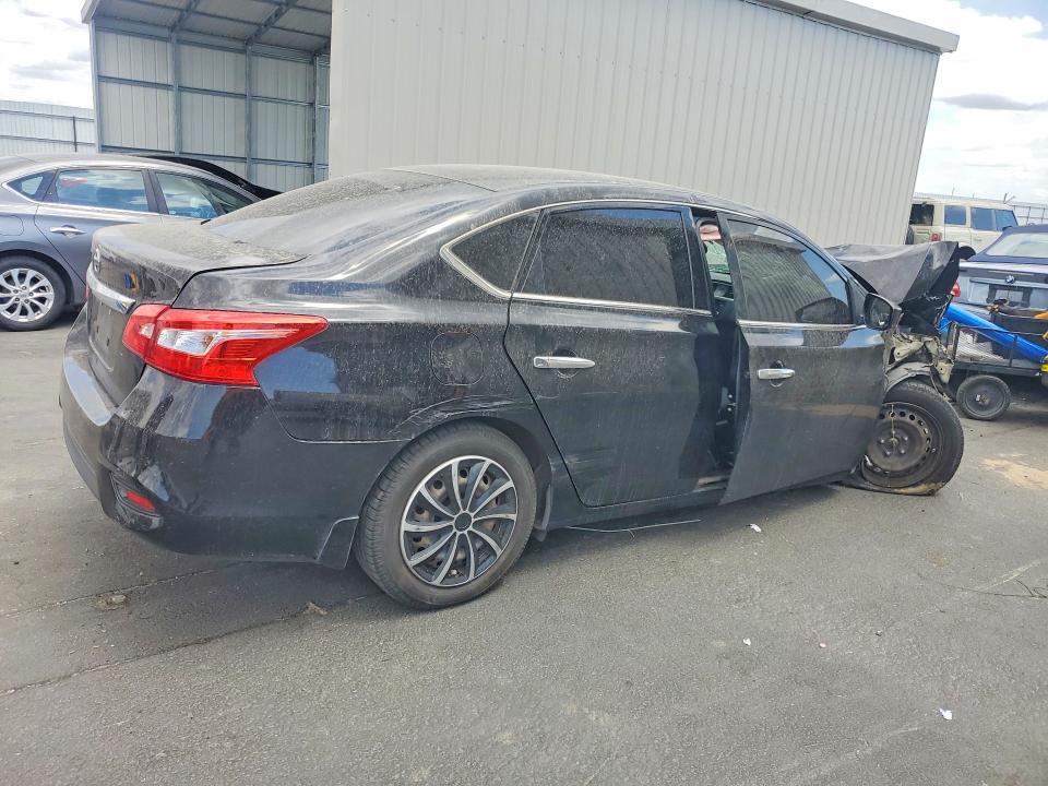 Photo 3 from auction – 2016 NISSAN SENTRA with VIN 3N1AB7AP5GY263042