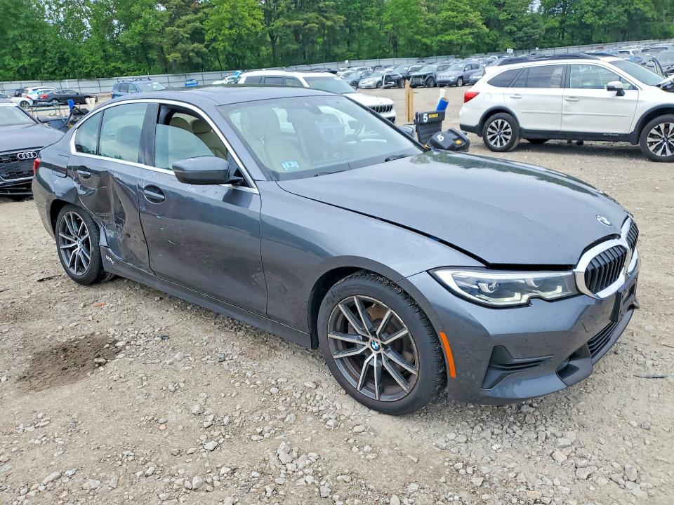 Photo 4 from auction – 2020 BMW 330XI with VIN 3MW5R7J03L8B11121