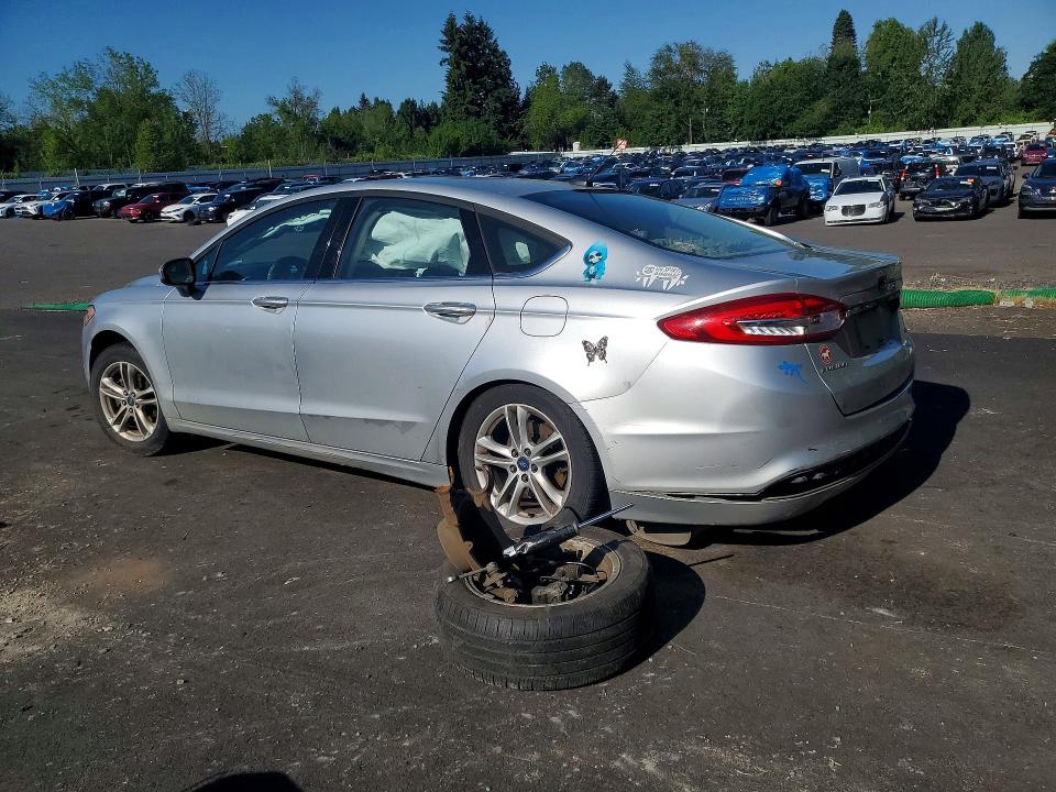 Photo 2 from auction – 2018 FORD FUSION with VIN 3FA6P0H70JR131346