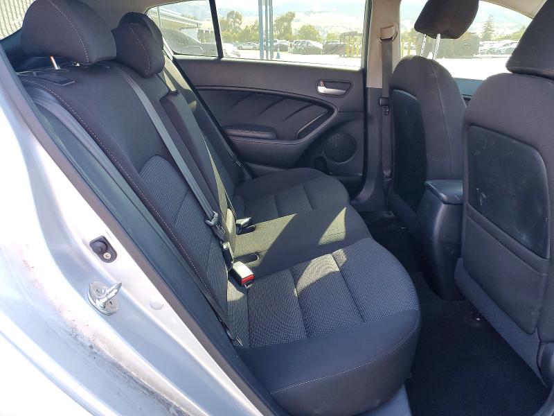 Photo 10 from auction – 2018 KIA FORTE with VIN KNAFK5A82J5773818