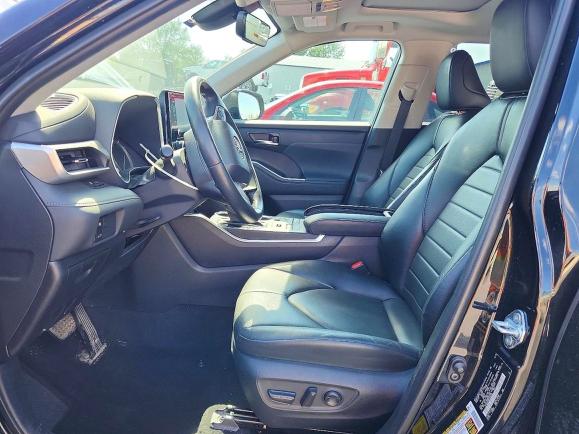 Photo 7 from auction – 2022 TOYOTA HIGHLANDER with VIN 5TDHZRBH0NS226365