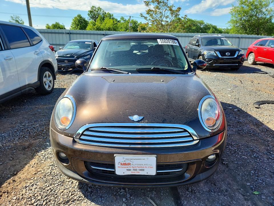 Photo 5 from auction – 2011 MINI COOPER with VIN WMWSU3C50BT096751