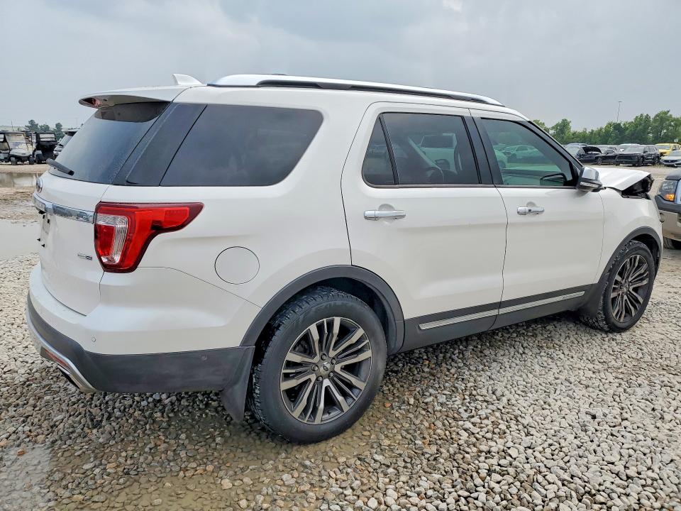 Photo 3 from auction – 2016 FORD EXPLORER with VIN 1FM5K8HT4GGC38640