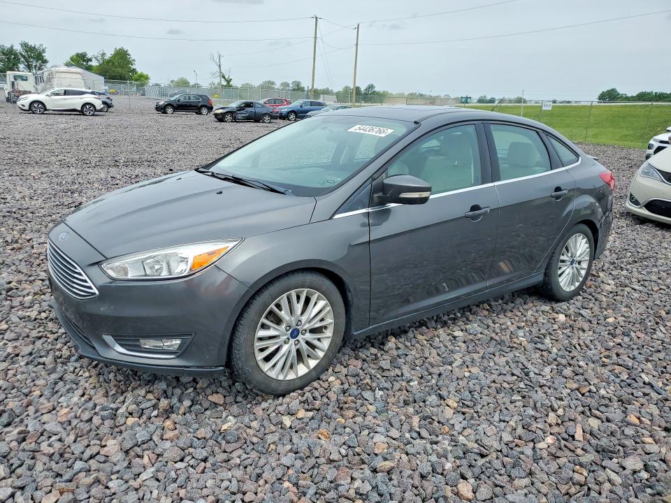 FORD FOCUS 2018 مع رقم تعريف المركبة 1FADP3J21JL293928 - صورة من المزاد